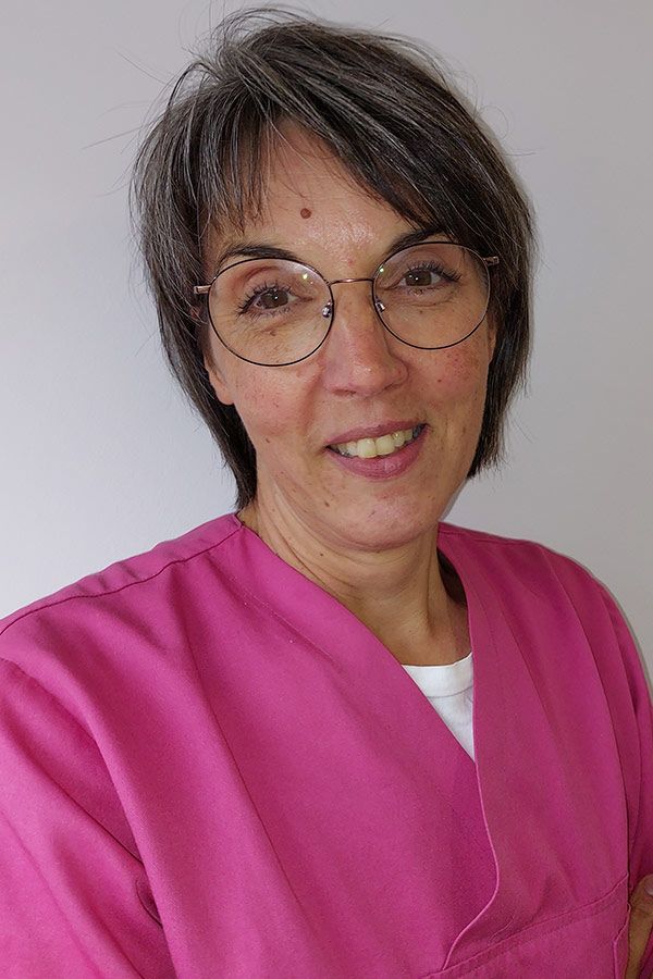 Claudia Dollmann - Tierarzt Detmold